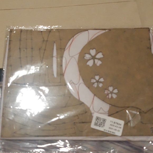 Wall decal NWOT - Picture 3 of 3